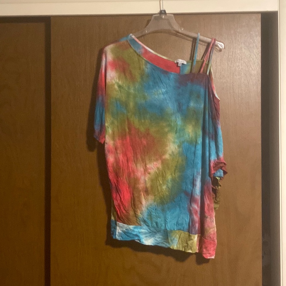 Off the shoulder tie dye top